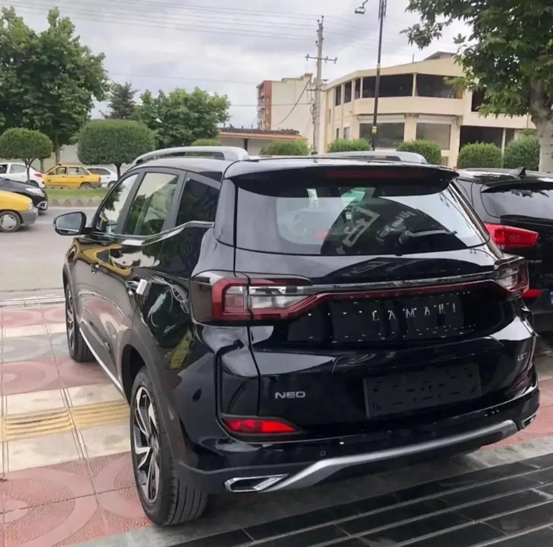 لاماری،  نئو