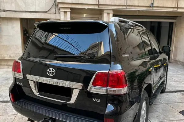 تویوتا، لندکروز چهار در