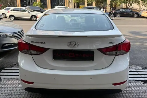 هیوندای  النترا