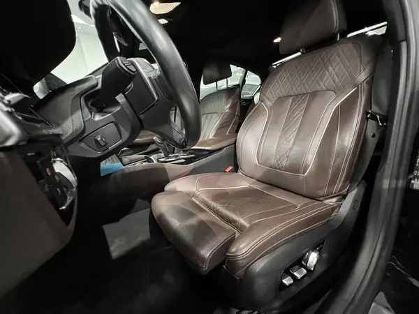 ب ام و، سری 5 سدان