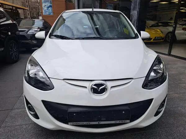 مزدا، 2 هاچ بک