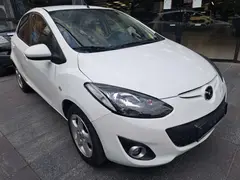 مزدا، 2 هاچ بک