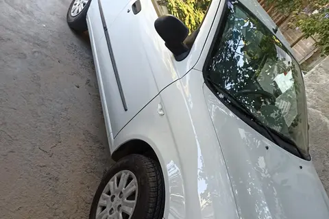 تیبا، صندوق دار