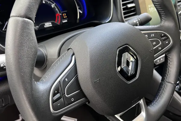 رنو، تالیسمان