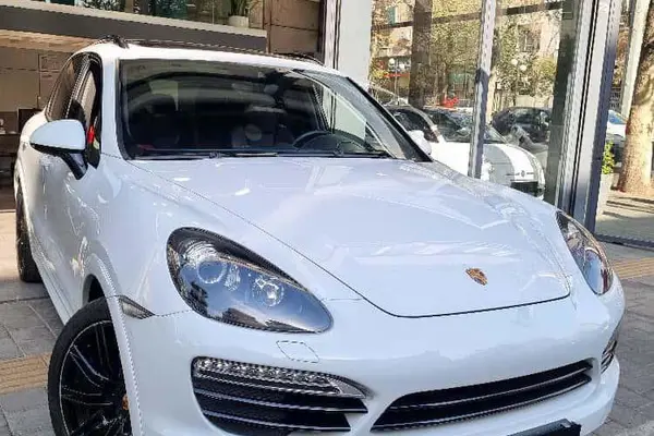 پورشه، کاین