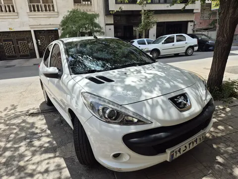 پژو، 207