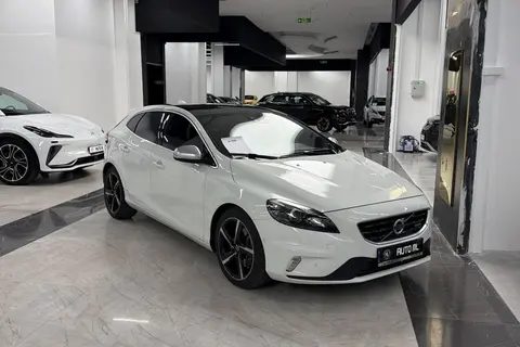 ولوو، V40