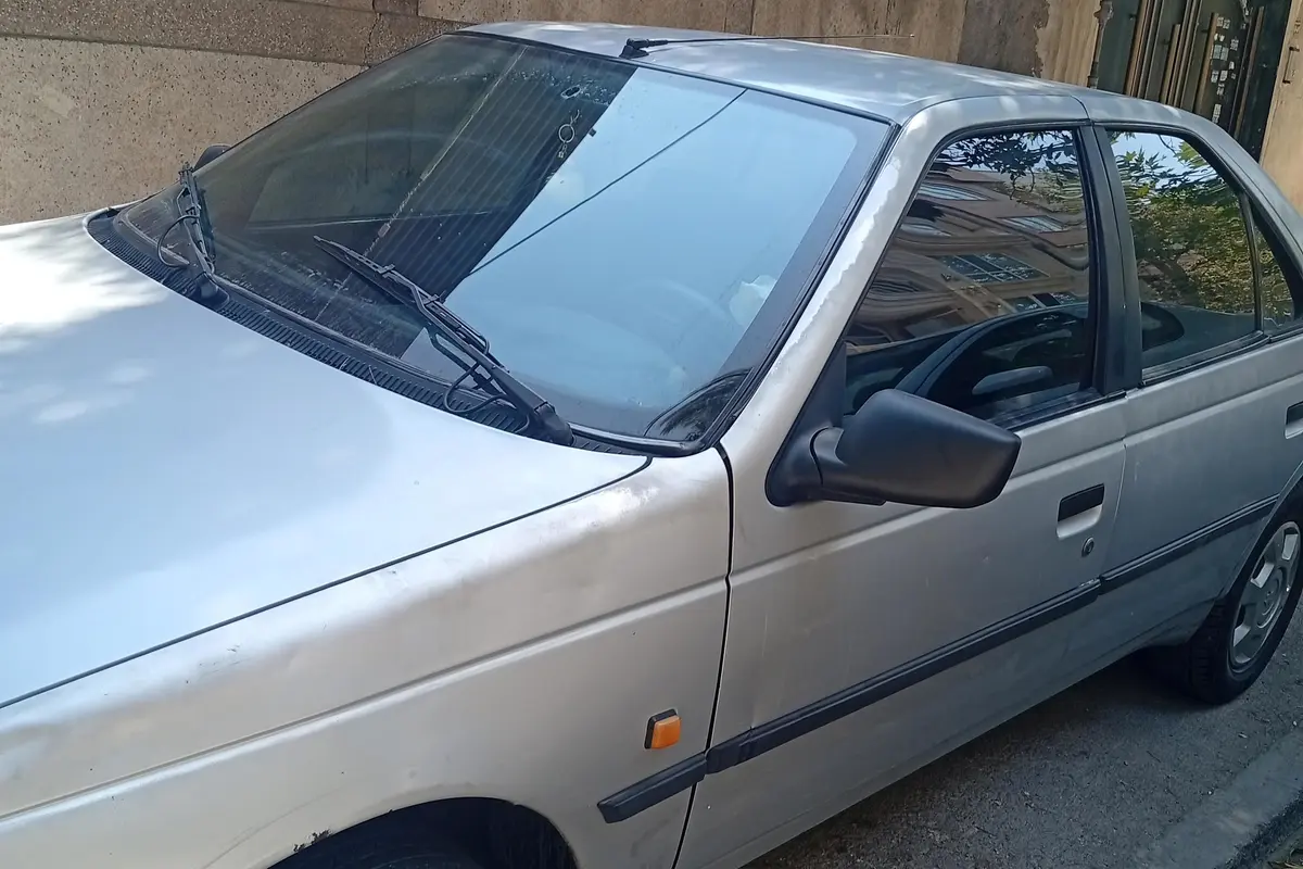 پژو،  405