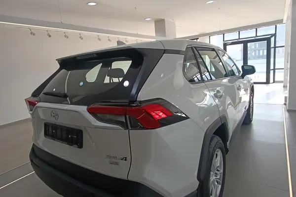 تویوتا، راوفور