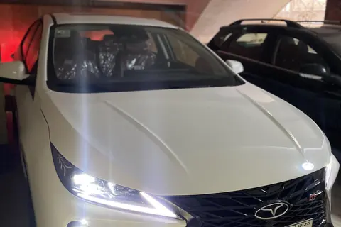 فونیکس، آریزو 6 جی تی (Z6 GT)