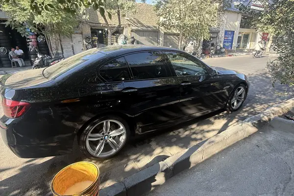 ب ام و  سری 5 سدان