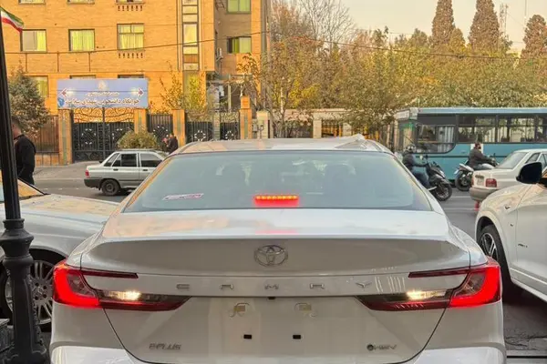 تویوتا، کمری هیبرید