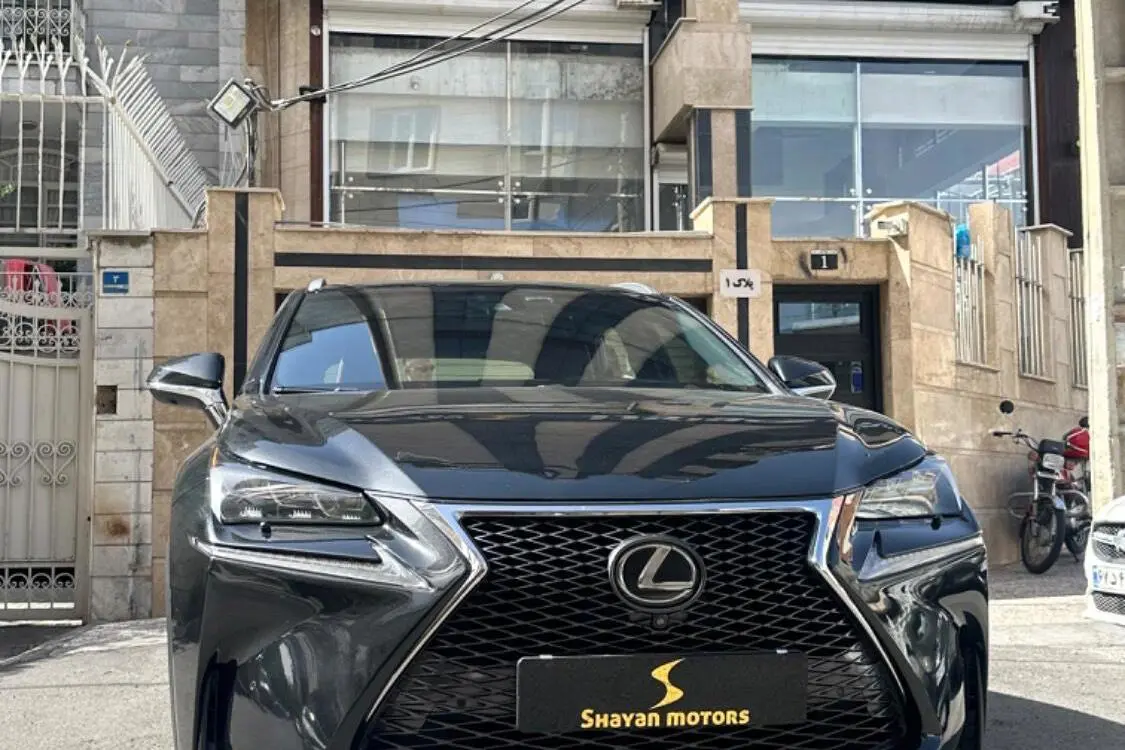 لکسوس،  NX
