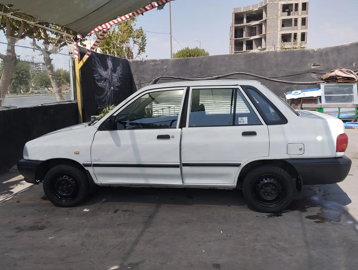 پراید،  صندوق دار