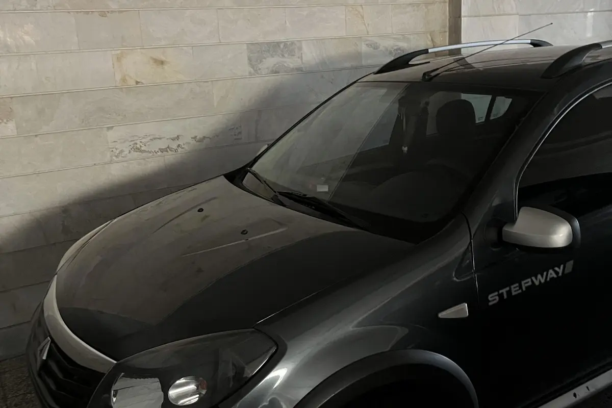 رنو،  ساندرو استپ وی