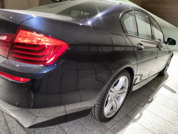 ب ام و، سری 5 سدان