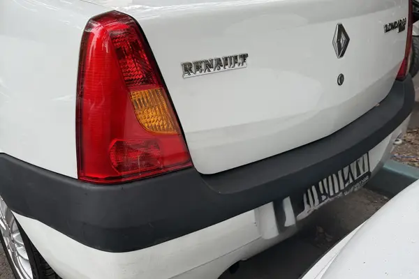 رنو، تندر 90