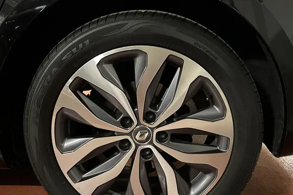 رنو، تالیسمان