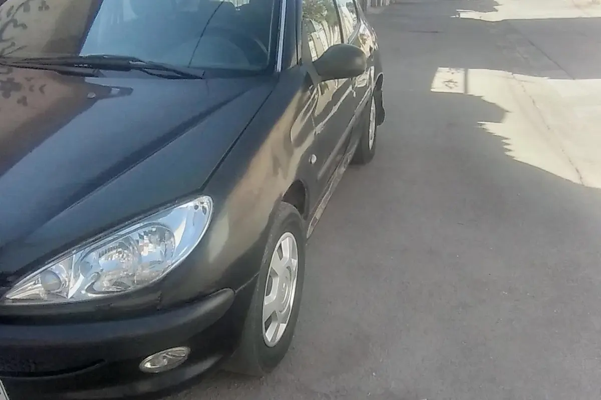 پژو،  206