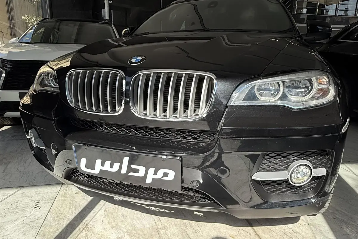 ب ام و،  X6