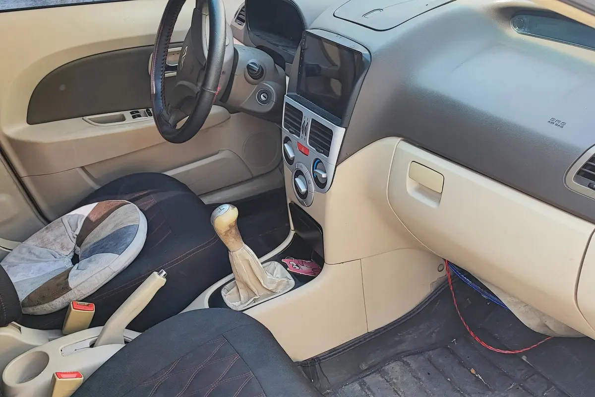 ام وی ام،  315هاچ بک