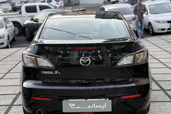 مزدا  3 نیو صندوق دار