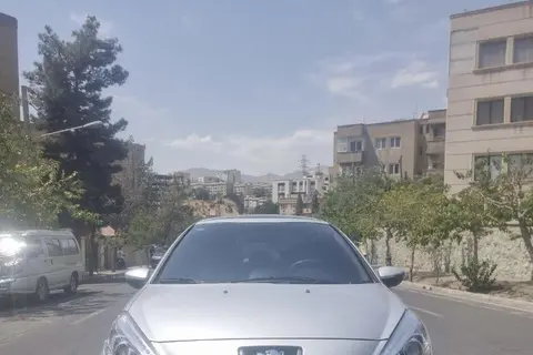 پژو، 207