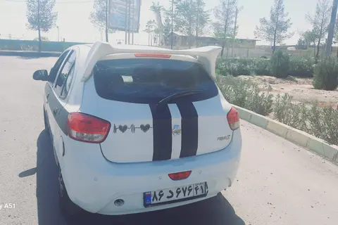 تیبا، هاچ بک