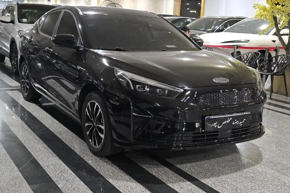 کی ام سی  eJ7