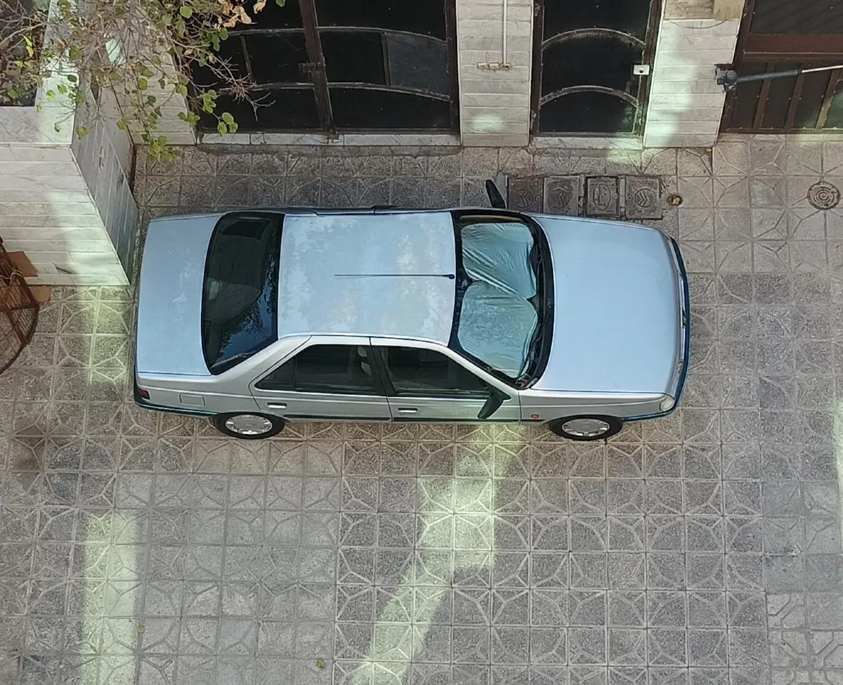 پژو،  405