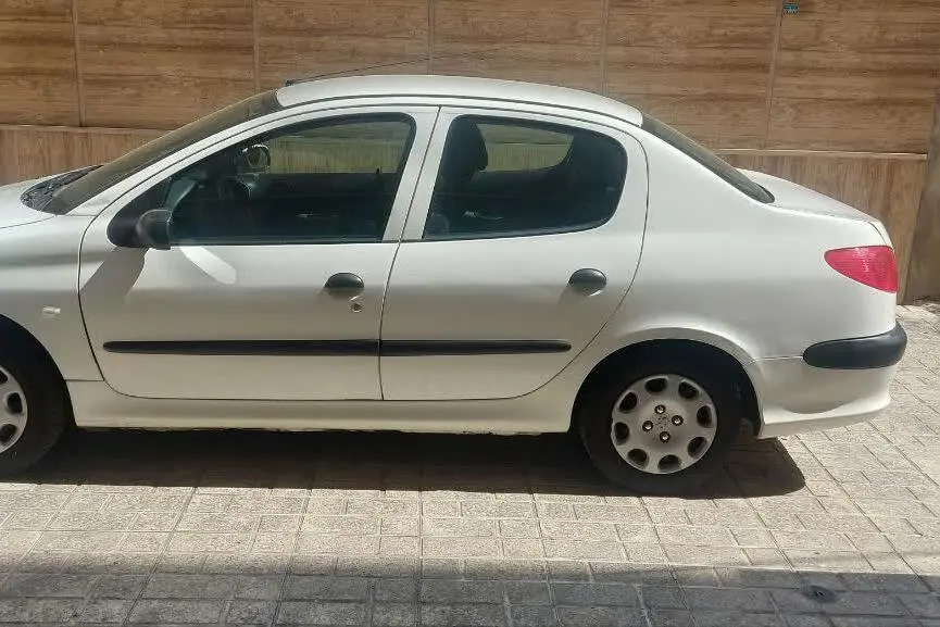 پژو،  206