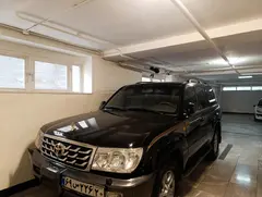 تویوتا، لندکروز چهار در