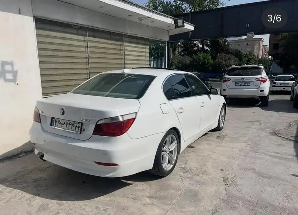 ب ام و، سری 5 سدان