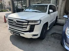 تویوتا، لندکروز چهار در