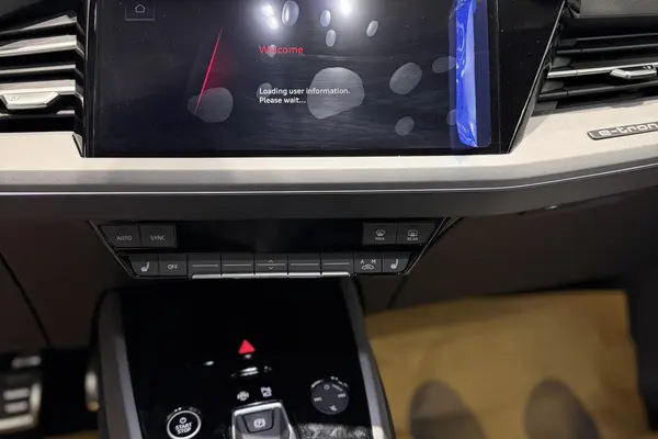آئودی  Q5 e-tron