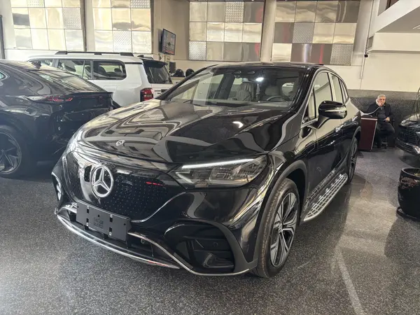 حواله بنز  EQE SUV