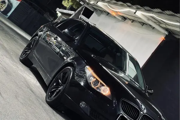 ب ام و، سری 5 سدان