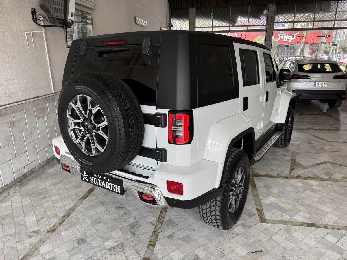 بایک،  BJ40L