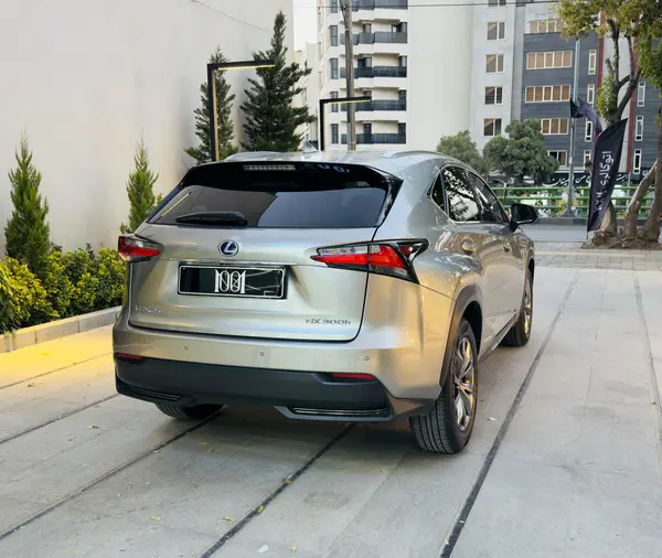 لکسوس، NX هیبرید