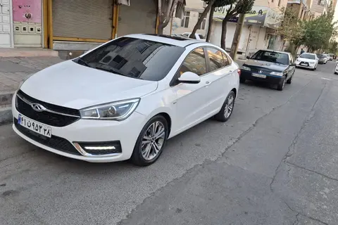 چری، آریزو 5T