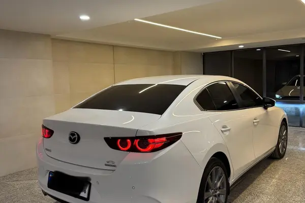 مزدا، 3 وارداتی