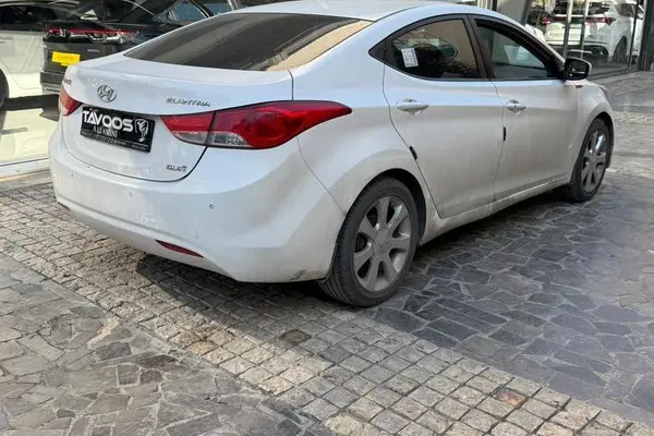 هیوندای، النترا