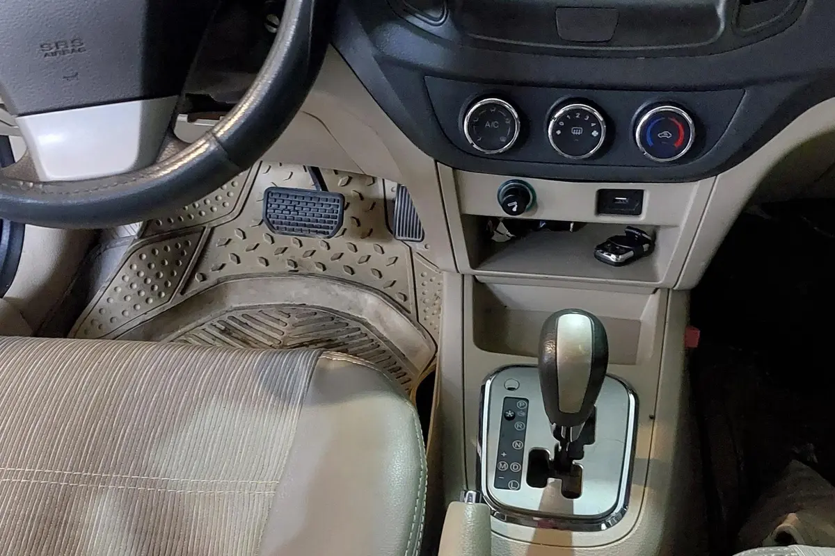 ام وی ام،  550
