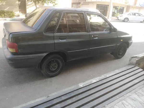 پراید، صندوق دار