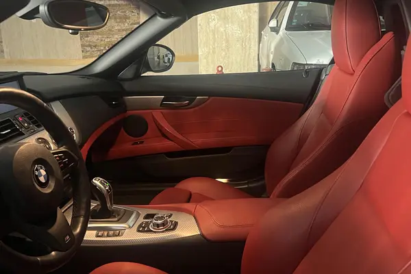 ب ام و  Z4