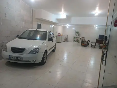 تیبا، صندوق دار