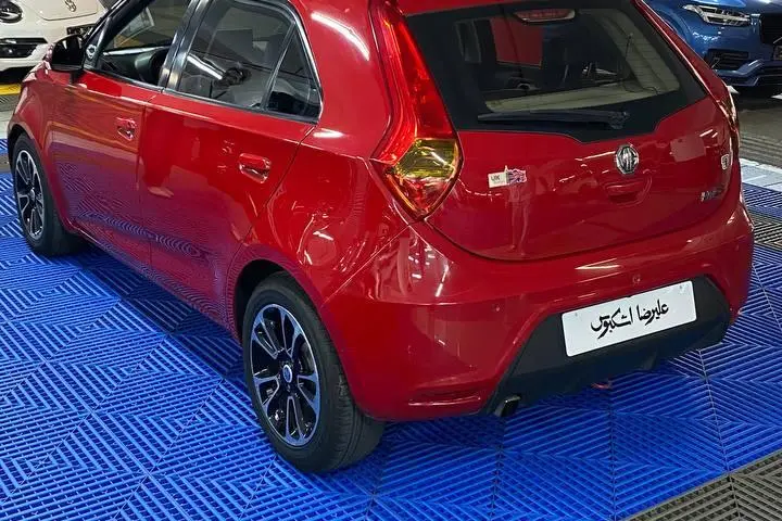 ام جی،  3