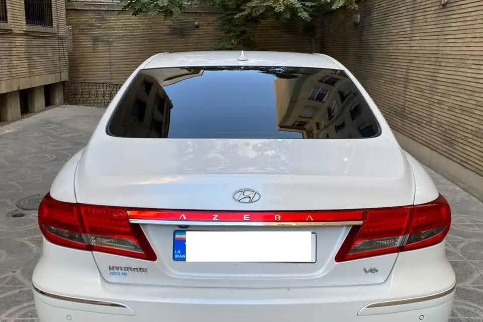 هیوندای،  آزرا (گرنجور)