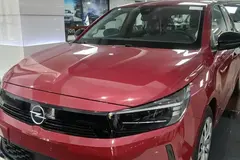 اپل، کورسا