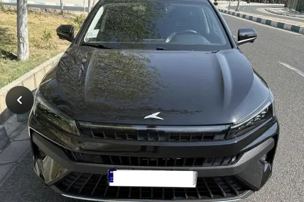 کی ام سی  J7